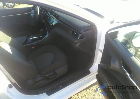 2019 Toyota Camry Le z USA, uszkodzony, nr VIN 4T1B11HK8KU740596